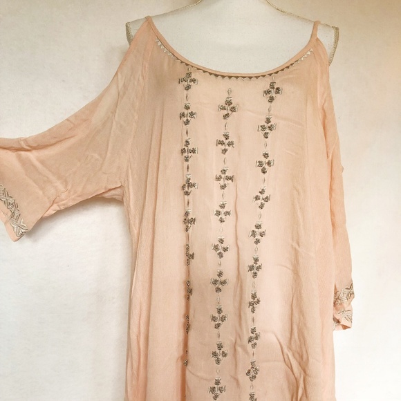 Romeo & Juliet Couture Other - NWT Romeo & Julet Blush Swim Cover up Boho Medium